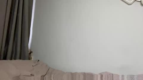 Snapshot of ayaderen chatting on November 5, 2025, 9:09 am im Aya welcome to my room online show from November 5, 2025, 9:09 am