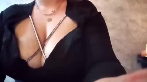 Ayanna online show from November 30, 2025, 1:59 pm