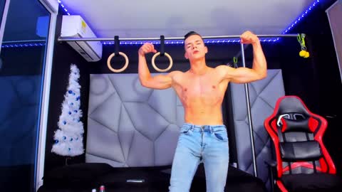 Ayden Miller online show from December 24, 2024, 4:22 am