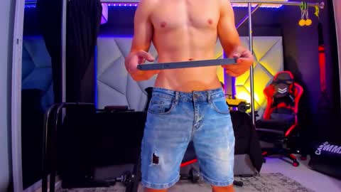 Ayden Miller online show from November 6, 2025, 2:34 am