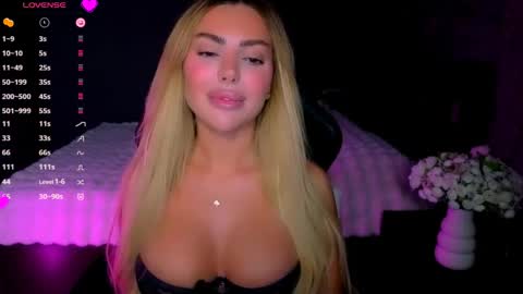 Ayla Demir  online show from May 28, 2026, 8:06 pm