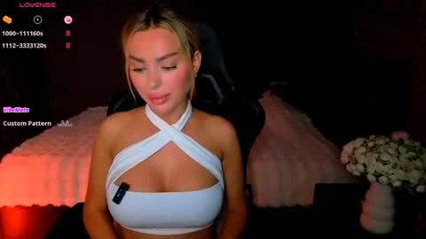  Ayla Demir  online show from July 6, 2026, 8:11 pm