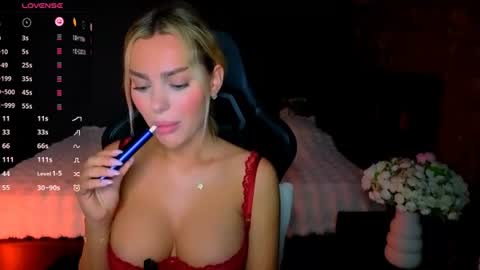  Ayla Demir  online show from July 9, 2026, 8:13 pm