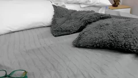 Ayla online show from March 10, 2025, 7:53 am
