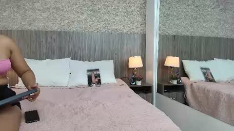 Ayleen Collins online show from July 12, 2026, 7:27 pm