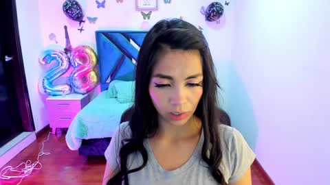 Snapshot of aylin_diazz chatting on January 26, 2025, 11:50 am Aylin online show from January 26, 2025, 11:50 am