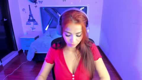 Snapshot of aylin_diazz chatting on February 10, 2025, 9:47 pm Aylin online show from February 10, 2025, 9:47 pm