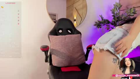 ayllin  online show from October 4, 2025, 7:34 pm