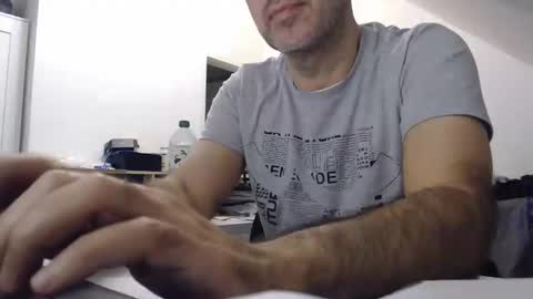 Snapshot of aylinniyerim chatting on February 17, 2025, 12:21 am aylinniyerim online show from February 17, 2025, 12:21 am