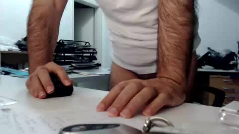 aylinniyerim online show from November 9, 2025, 1:26 am