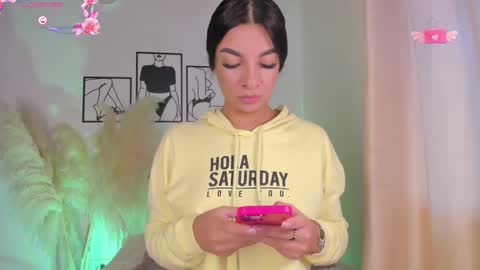 Aylin  online show from September 20, 2025, 11:33 am
