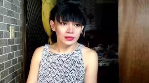 aymkyline online show from October 19, 2025, 11:22 am