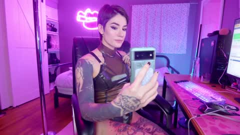 mia rand online show from March 11, 2025, 12:33 am