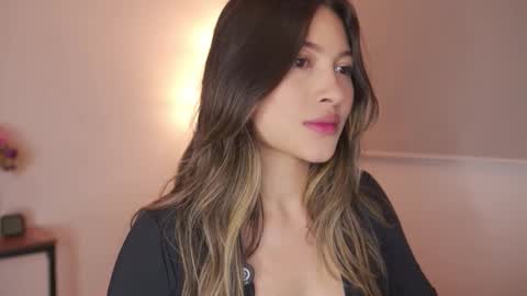 Snapshot of ayralee chatting on February 23, 2026, 1:03 am Ayra L online show from February 23, 2026, 1:03 am