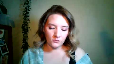 Snapshot of ayrix chatting on September 19, 2025, 6:08 pm ayrix online show from September 19, 2025, 6:08 pm