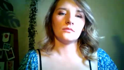 Snapshot of ayrix chatting on September 20, 2025, 7:26 pm ayrix online show from September 20, 2025, 7:26 pm