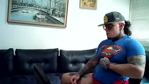 Ayrton naffah2 online show from December 17, 2025, 7:20 pm