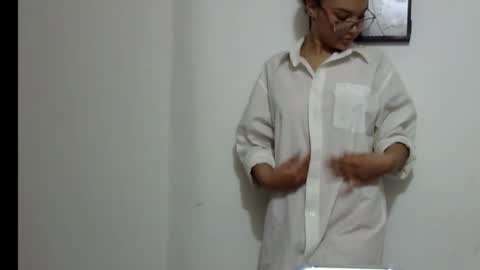 Snapshot of ayshel_cooperr chatting on November 14, 2025, 12:31 am ayshel_cooperr online show from November 14, 2025, 12:31 am