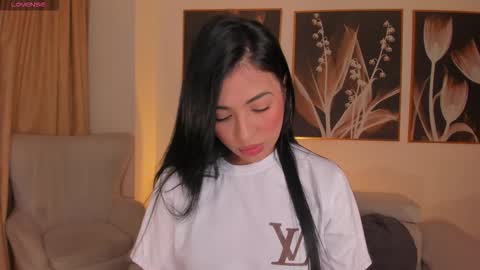 Ayshel online show from December 20, 2025, 8:49 pm