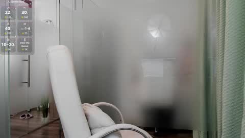 Ayumi online show from November 22, 2025, 5:28 am