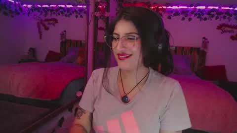 Azahar online show from November 12, 2025, 2:01 am