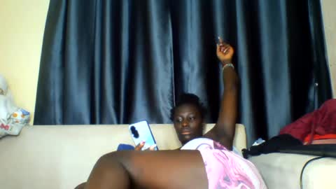 Snapshot of azaelia_iris chatting on June 1, 2026, 7:04 pm azaelia_iris online show from June 1, 2026, 7:04 pm