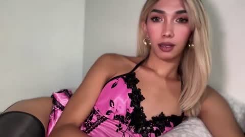 Snapshot of azalea_cum69 chatting on July 14, 2026, 5:34 am azalea_cum69 online show from July 14, 2026, 5:34 am