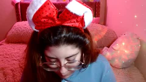 Snapshot of azamy_12 chatting on December 10, 2024, 10:47 pm Amanda online show from December 10, 2024, 10:47 pm