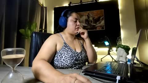 Snapshot of azaraonyx chatting on June 5, 2026, 4:13 pm Goddess Azara online show from June 5, 2026, 4:13 pm