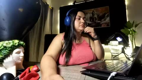 Snapshot of azaraonyx chatting on June 6, 2026, 3:17 pm Goddess Azara online show from June 6, 2026, 3:17 pm