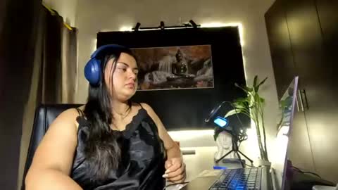Snapshot of azaraonyx chatting on June 13, 2026, 3:43 pm Goddess Azara online show from June 13, 2026, 3:43 pm