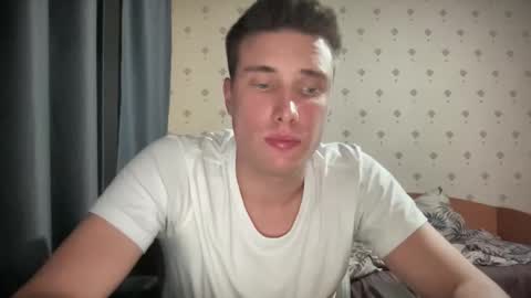 Snapshot of azazelmax chatting on October 8, 2025, 5:10 pm azazelmax online show from October 8, 2025, 5:10 pm