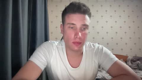 Snapshot of azazelmax chatting on October 30, 2025, 9:37 pm azazelmax online show from October 30, 2025, 9:37 pm