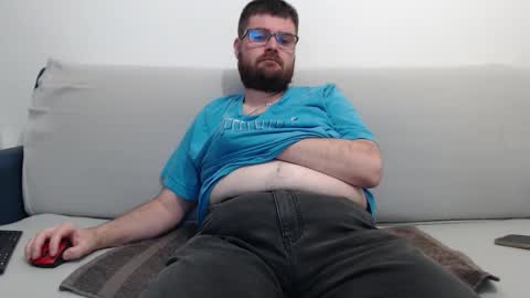 Azer online show from October 19, 2025, 4:40 pm