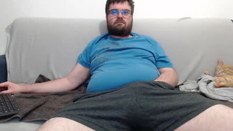 Azer online show from November 30, 2025, 6:12 pm