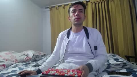 AZIEL online show from February 11, 2025, 2:14 am