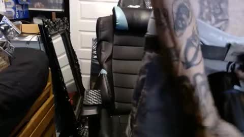 Rider online show from October 25, 2025, 7:52 pm