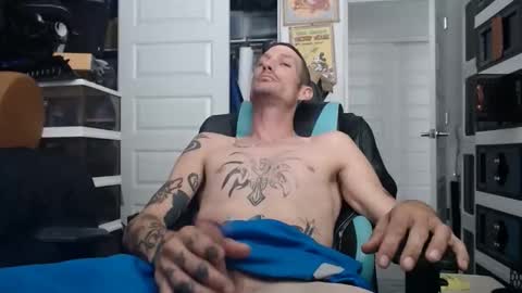 Rider online show from November 5, 2025, 5:02 pm