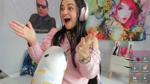 Azucena R online show from October 24, 2025, 2:46 pm