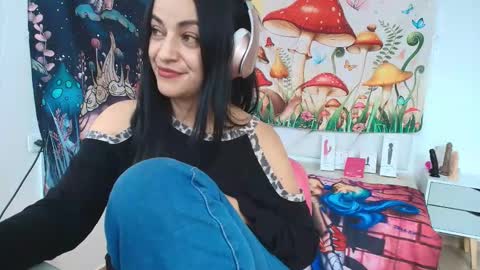 Azucena R online show from March 13, 2026, 3:18 pm