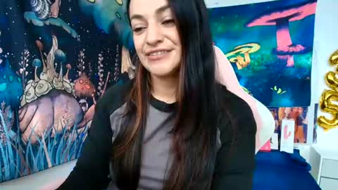 Azucena R online show from July 4, 2026, 3:07 pm