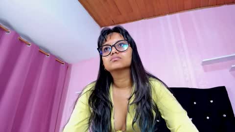 azul_moon online show from October 4, 2025, 4:21 am
