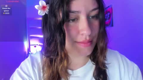 Snapshot of azul_vera chatting on October 17, 2025, 1:35 pm AZUL online show from October 17, 2025, 1:35 pm