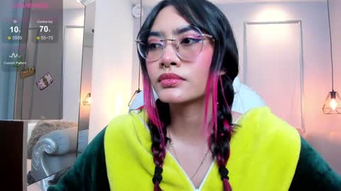Snapshot of azurakindong chatting on January 10, 2025, 8:37 pm Azura online show from January 10, 2025, 8:37 pm