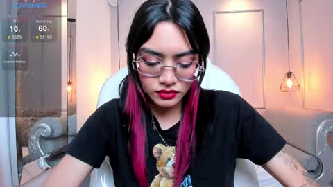 Snapshot of azurakindong chatting on February 13, 2025, 7:21 pm Azura online show from February 13, 2025, 7:21 pm