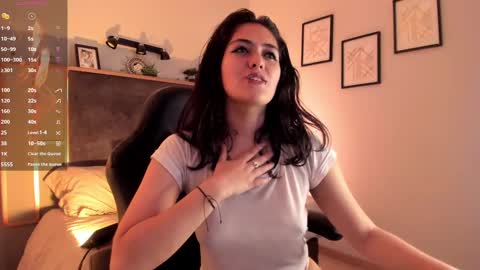 Azurra  online show from September 12, 2025, 9:04 pm