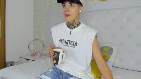 Anny online show from February 25, 2026, 3:49 am