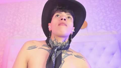 Anny online show from March 10, 2026, 3:33 am