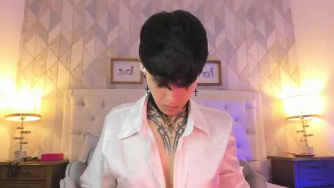 Anny online show from April 16, 2026, 3:40 am