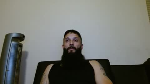 Snapshot of b713htx chatting on November 8, 2025, 9:09 am Miguel online show from November 8, 2025, 9:09 am